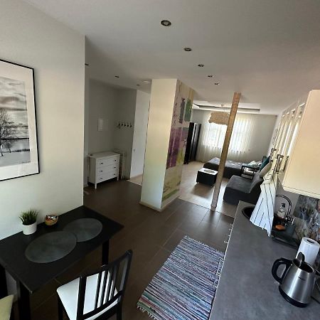 Studio Apartment In Private House Riga Exterior photo